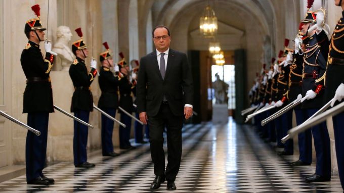 french-president-hollande-arrives-to-deliver-a-speech-at-a-special-congress-of-the-joint-upper-and-lower-houses-of-parliament-national-assembly-and-senate-at-the-palace-of-versailles_5464418